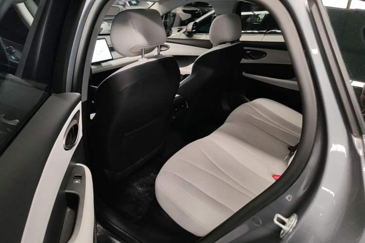 Used BYD Seal 05 DM-i 2025 DM-i Intelligent Drive 120KM Flagship Model Left Rear Seat