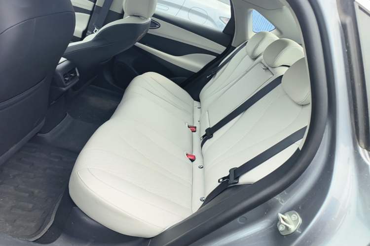 Used BYD Seal 05 DM-i 2025 DM-i Intelligent Drive 120KM Flagship Model Left Rear Seat