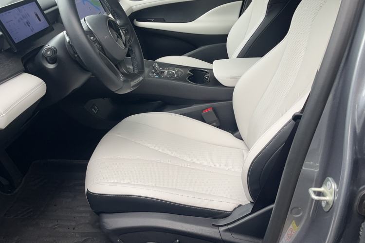 Used BYD Seal 05 DM-i 2025 DM-i Intelligent Drive 120KM Flagship Model Left Rear Seat