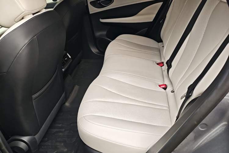 Used BYD Seal 05 DM-i 2025 DM-i Smart Drive 55KM Luxury Model Left Rear Seat