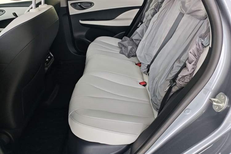 Used BYD Seal 05 DM-i 2025 DM-i Smart Drive 55KM Luxury Model Left Rear Seat