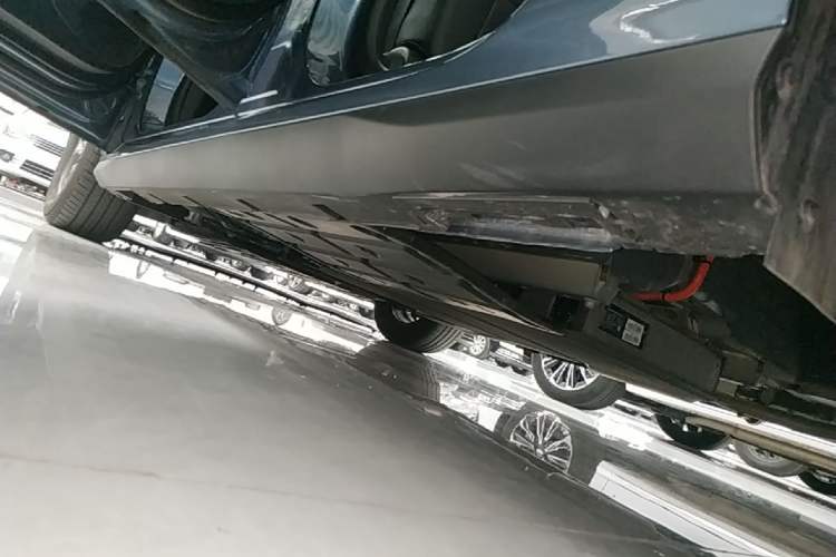 Used BYD Seal 05 DM-i 2025 DM-i Smart Drive 55KM Luxury Model Left Side Sill