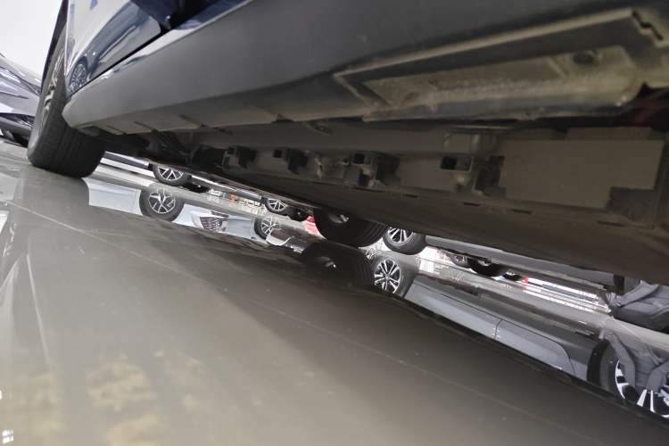 Used BYD Seal 05 DM-i 2025 DM-i Intelligent Drive 120KM Flagship Model Left Side Sill