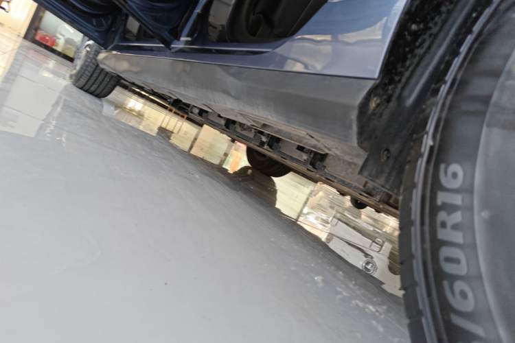 Used BYD Seal 05 DM-i 2025 DM-i Intelligent Drive 120KM Flagship Model Left Side Sill