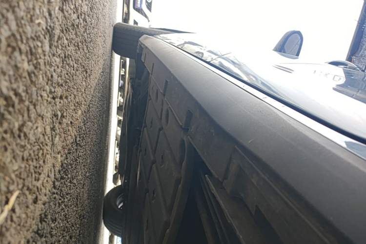 Used BYD Seal 05 DM-i 2025 DM-i Smart Drive 55KM Luxury Model Left Side Sill