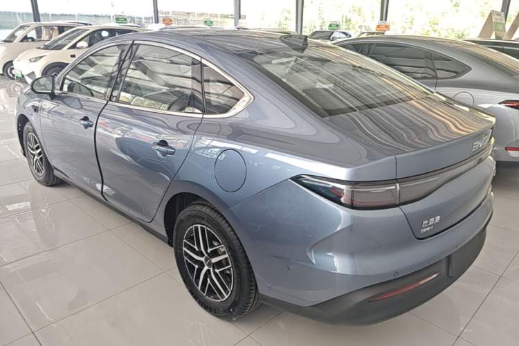 Used BYD Seal 05 DM-i 2025 DM-i Intelligent Drive 120KM Flagship Model Rear Left 45 Deg
