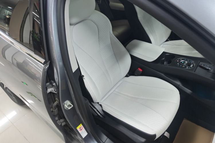 Used BYD Seal 05 DM-i 2025 DM-i Intelligent Drive 120KM Flagship Model Right Front Seat
