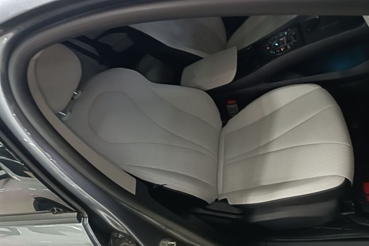 Used BYD Seal 05 DM-i 2025 DM-i Smart Drive 55KM Luxury Model Right Front Seat