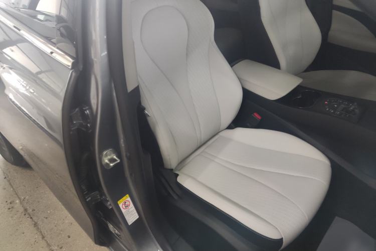 Used BYD Seal 05 DM-i 2025 DM-i Smart Drive 55KM Luxury Model Right Front Seat