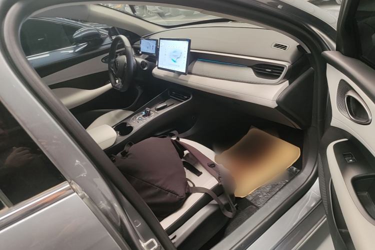Used BYD Seal 05 DM-i 2025 DM-i Intelligent Drive 120KM Flagship Model Right Front Seat