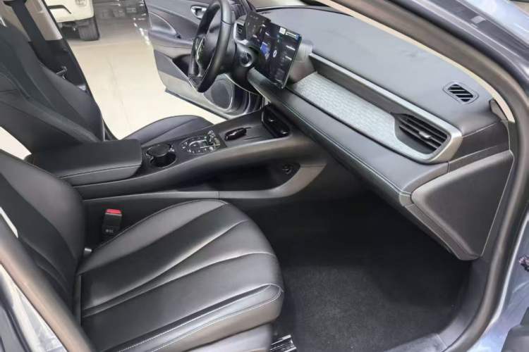 Used BYD Seal 05 DM-i 2025 DM-i Smart Drive 55KM Luxury Model Right Front Seat