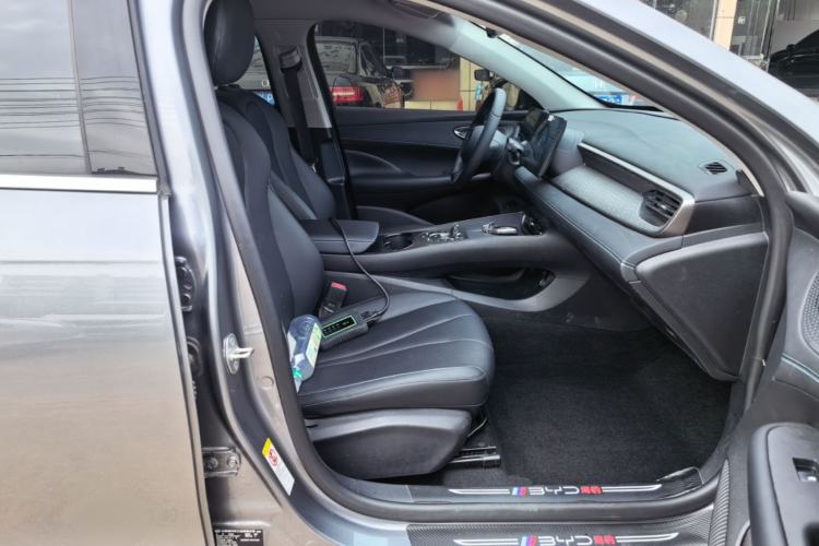 Used BYD Seal 05 DM-i 2025 DM-i Smart Drive 55KM Luxury Model Right Front Seat