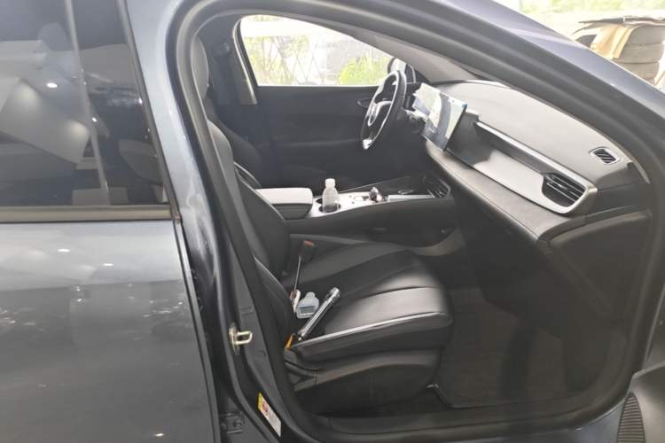 Used BYD Seal 05 DM-i 2025 DM-i Smart Drive 55KM Luxury Model Right Front Seat