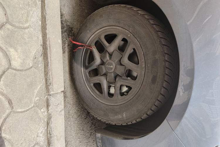 Used BYD Seal 05 DM-i 2025 DM-i Smart Drive 55KM Luxury Model Right Front Wheel Hub