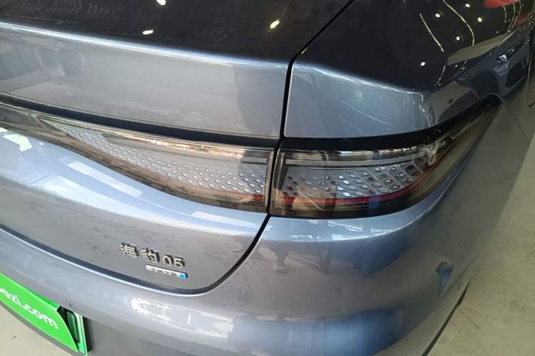 Used BYD Seal 05 DM-i 2025 DM-i Intelligent Drive 120KM Flagship Model Right Rear Taillight