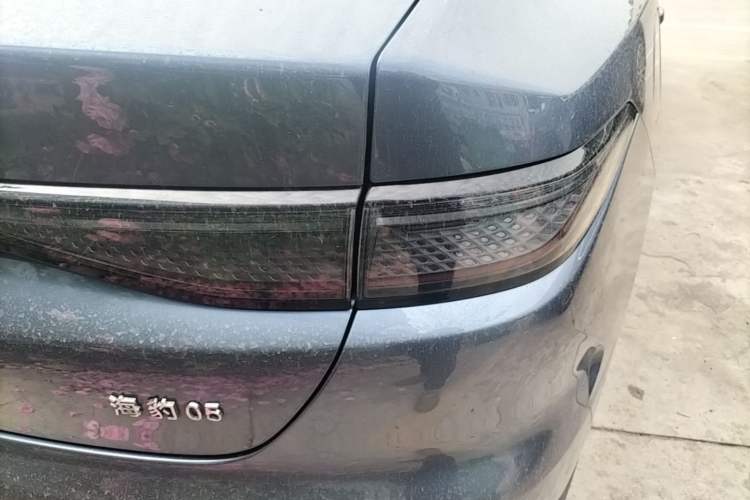Used BYD Seal 05 DM-i 2025 DM-i Smart Drive 55KM Luxury Model Right Rear Taillight