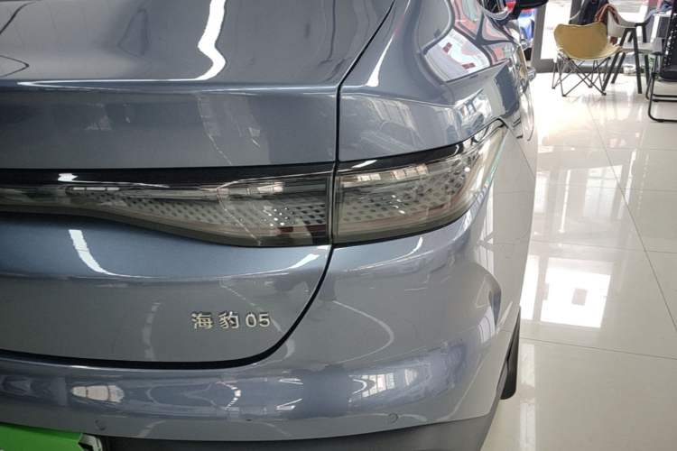 Used BYD Seal 05 DM-i 2025 DM-i Smart Drive 55KM Luxury Model Right Rear Taillight