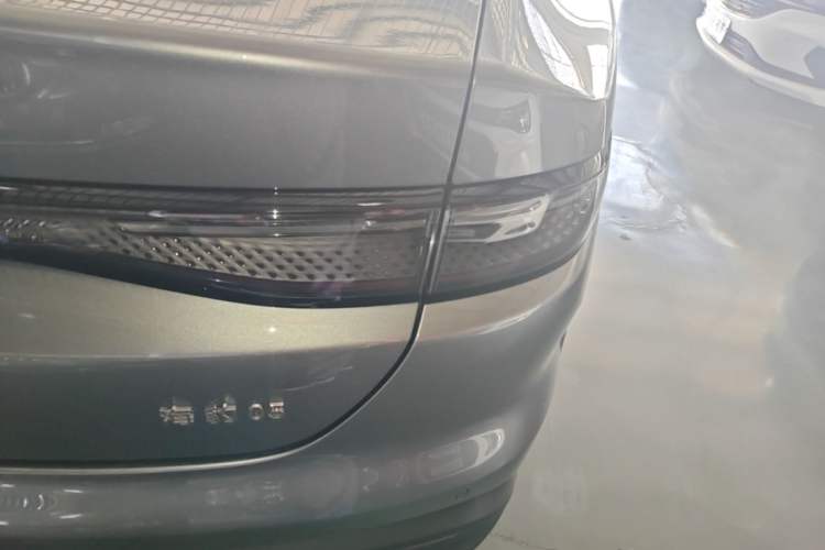 Used BYD Seal 05 DM-i 2025 DM-i Smart Drive 55KM Luxury Model Right Rear Taillight