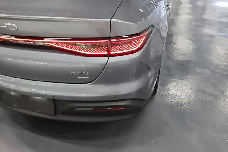 Used BYD Seal 05 DM-i 2025 DM-i Intelligent Drive 120KM Flagship Model Right Rear Taillight