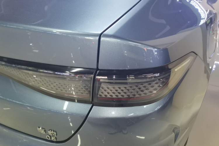 Used BYD Seal 05 DM-i 2025 DM-i Smart Drive 55KM Luxury Model Right Rear Taillight