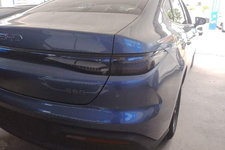 Used BYD Seal 05 DM-i 2025 DM-i Smart Drive 55KM Luxury Model Right Rear Taillight