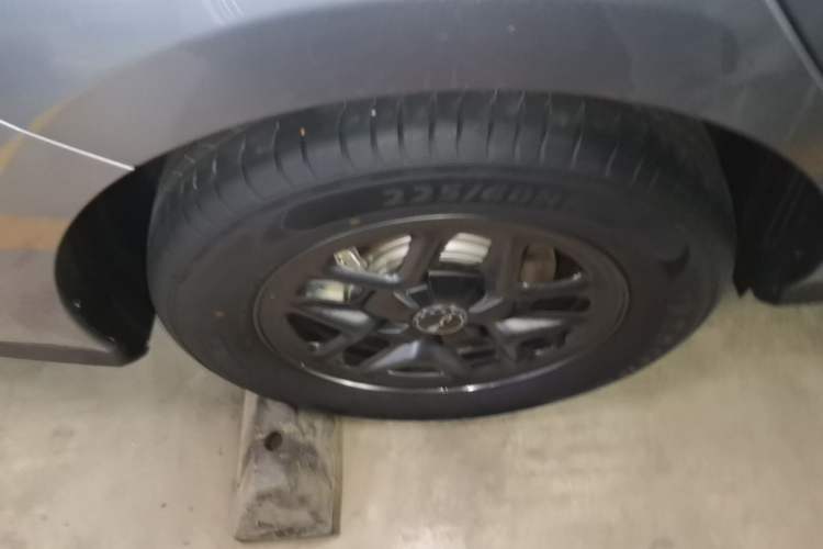 Used BYD Seal 05 DM-i 2025 DM-i Smart Drive 55KM Luxury Model Right Rear Wheel Hub