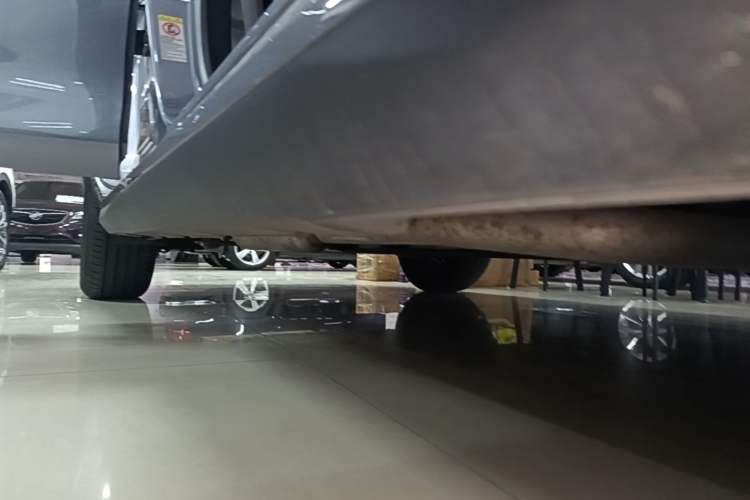 Used BYD Seal 05 DM-i 2025 DM-i Smart Drive 55KM Luxury Model Right Side Sill