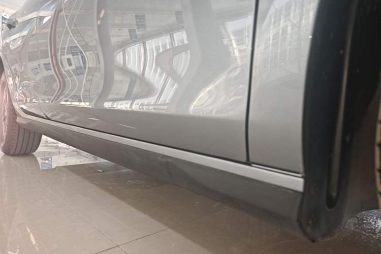 Used BYD Seal 05 DM-i 2025 DM-i Smart Drive 55KM Luxury Model Right Side Sill