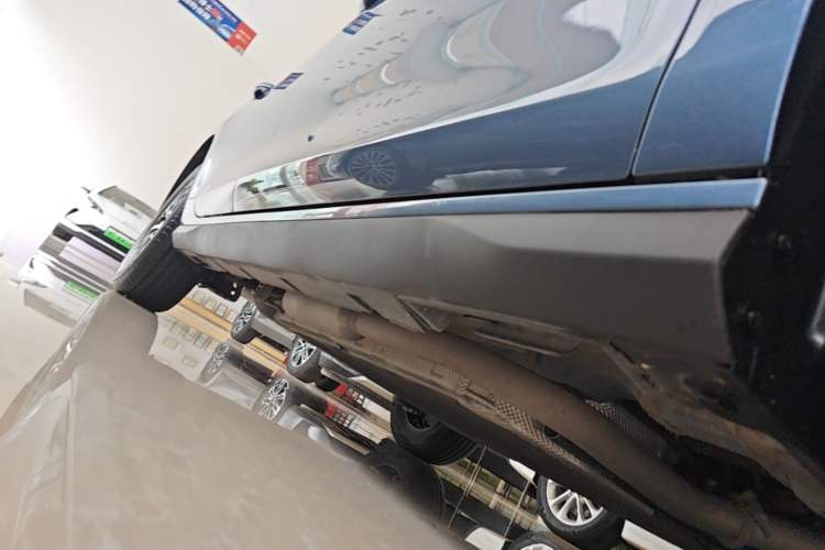 Used BYD Seal 05 DM-i 2025 DM-i Intelligent Drive 120KM Flagship Model Right Side Sill