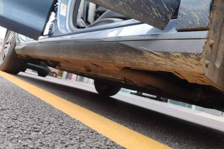 Used BYD Seal 05 DM-i 2025 DM-i Intelligent Drive 120KM Flagship Model Right Side Sill