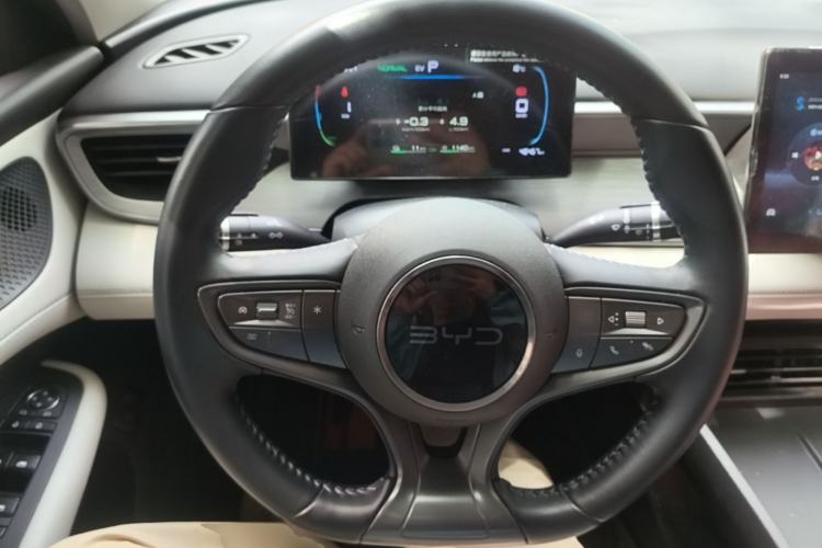 Used BYD Seal 05 DM-i 2025 DM-i Smart Drive 55KM Luxury Model Steering Wheel