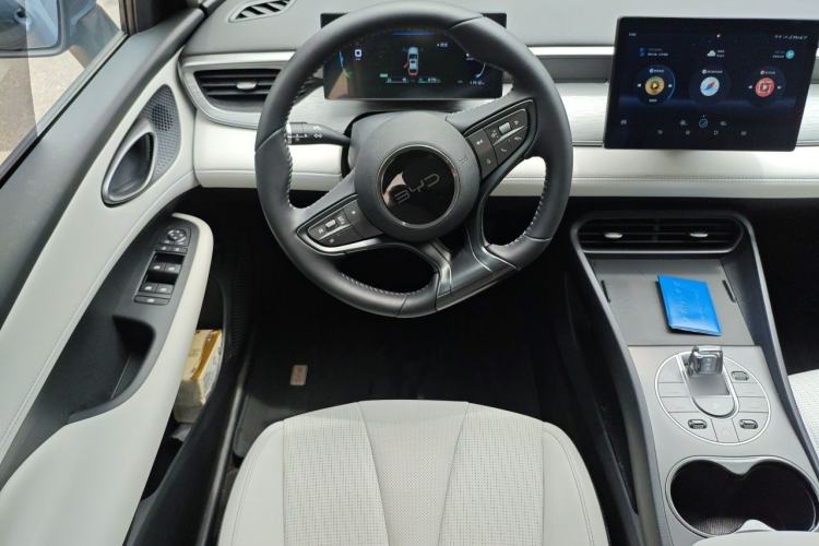 Used BYD Seal 05 DM-i 2025 DM-i Smart Drive 55KM Luxury Model Steering Wheel