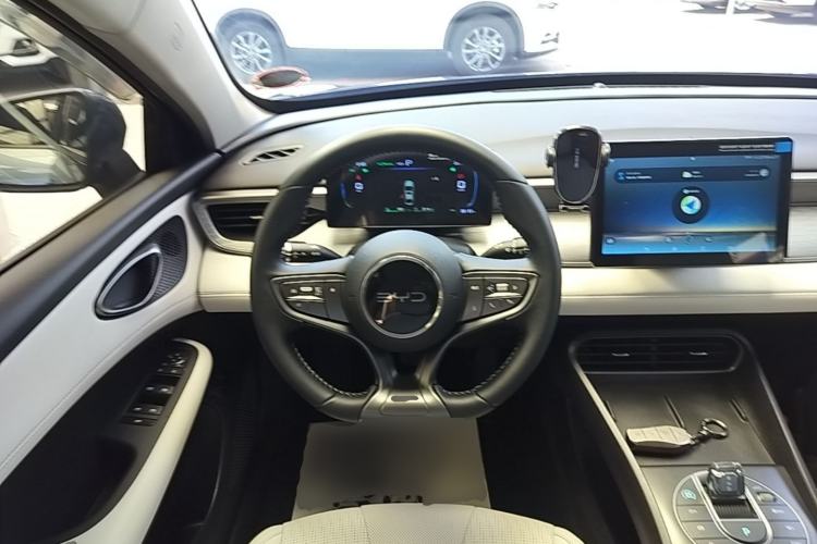 Used BYD Seal 05 DM-i 2025 DM-i Smart Drive 55KM Luxury Model Steering Wheel