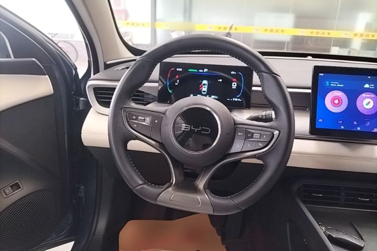 Used BYD Seal 05 DM-i 2025 DM-i Smart Drive 55KM Luxury Model Steering Wheel