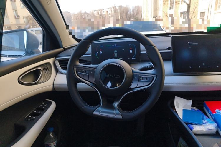 Used BYD Seal 05 DM-i 2025 DM-i Smart Drive 55KM Luxury Model Steering Wheel
