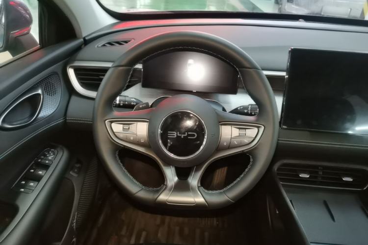 Used BYD Seal 05 DM-i 2025 DM-i Intelligent Drive 120KM Flagship Model Steering Wheel