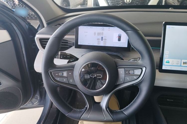 Used BYD Seal 05 DM-i 2025 DM-i Intelligent Drive 120KM Flagship Model Steering Wheel