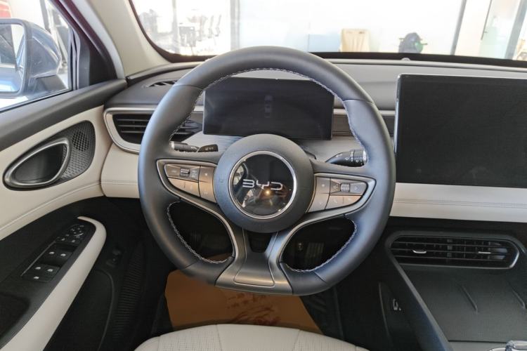 Used BYD Seal 05 DM-i 2025 DM-i Intelligent Drive 120KM Flagship Model Steering Wheel