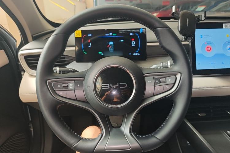 Used BYD Seal 05 DM-i 2025 DM-i Smart Drive 55KM Luxury Model Steering Wheel