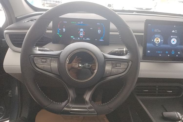 Used BYD Seal 05 DM-i 2025 DM-i Smart Drive 55KM Luxury Model Steering Wheel