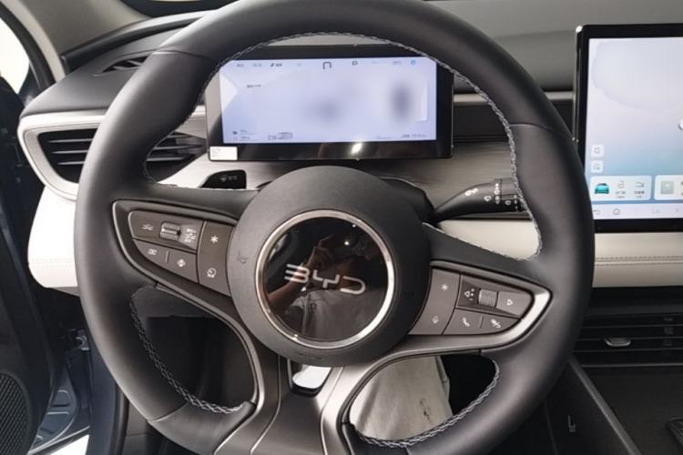 Used BYD Seal 05 DM-i 2025 DM-i Intelligent Drive 120KM Flagship Model Steering Wheel