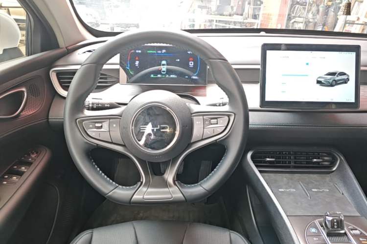 Used BYD Seal 05 DM-i 2025 DM-i Smart Drive 55KM Luxury Model Steering Wheel