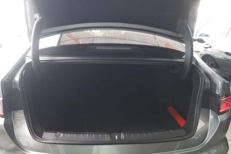 Used BYD Seal 05 DM-i 2025 DM-i Smart Drive 55KM Luxury Model Trunk