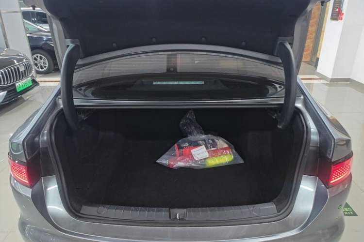 Used BYD Seal 05 DM-i 2025 DM-i Intelligent Drive 120KM Flagship Model Trunk