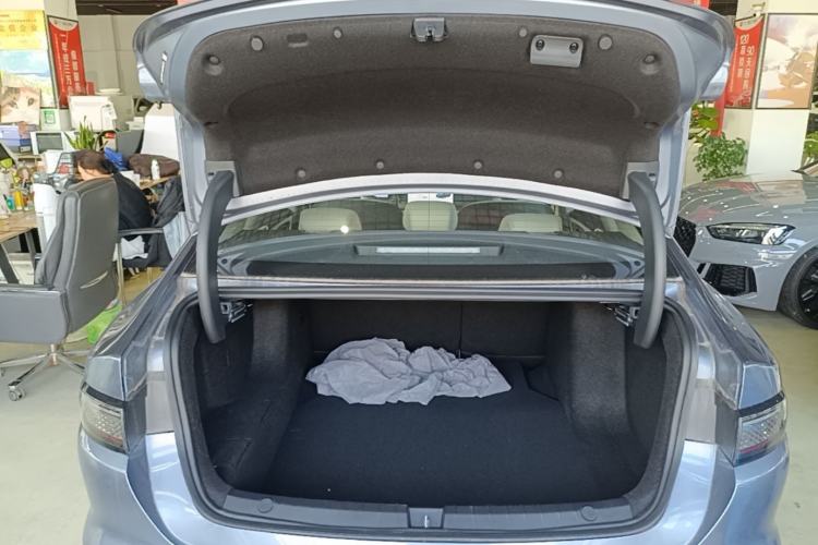 Used BYD Seal 05 DM-i 2025 DM-i Intelligent Drive 120KM Flagship Model Trunk