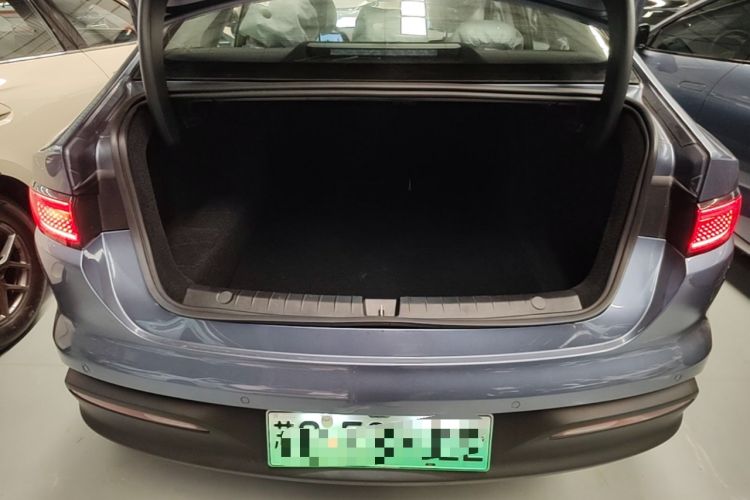 Used BYD Seal 05 DM-i 2025 DM-i Intelligent Drive 120KM Flagship Model Trunk
