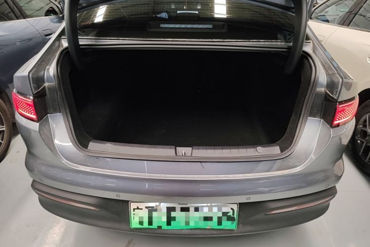 Used BYD Seal 05 DM-i 2025 DM-i Intelligent Drive 120KM Flagship Model Trunk