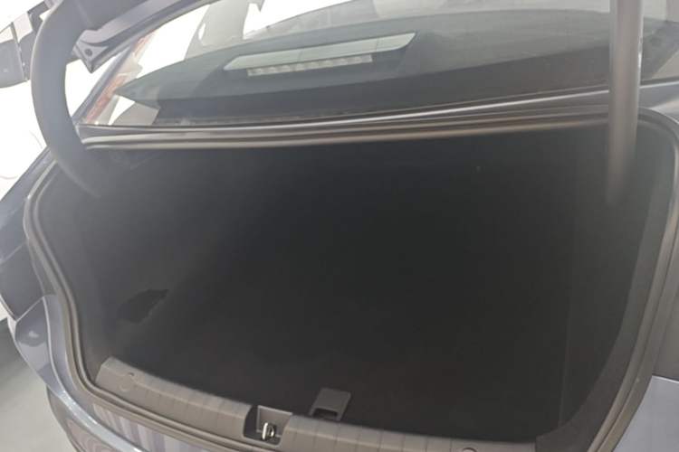 Used BYD Seal 05 DM-i 2025 DM-i Intelligent Drive 120KM Flagship Model Trunk