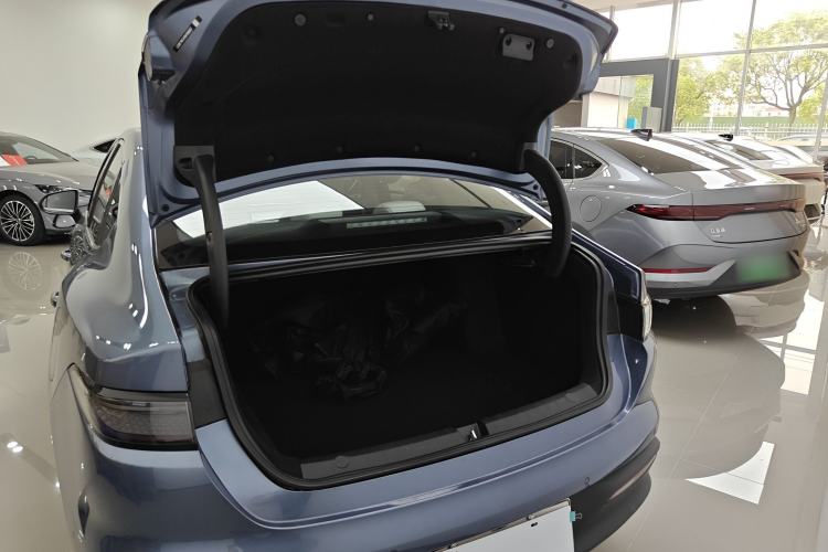 Used BYD Seal 05 DM-i 2025 DM-i Intelligent Drive 120KM Flagship Model Trunk
