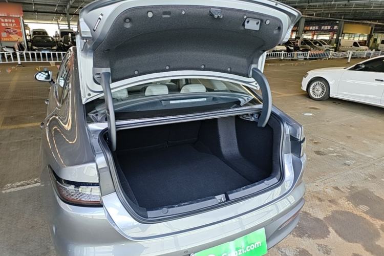 Used BYD Seal 05 DM-i 2025 DM-i Intelligent Drive 120KM Flagship Model Trunk